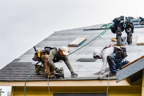 Professional Gutter Installation technician working in Commercial Point, OH